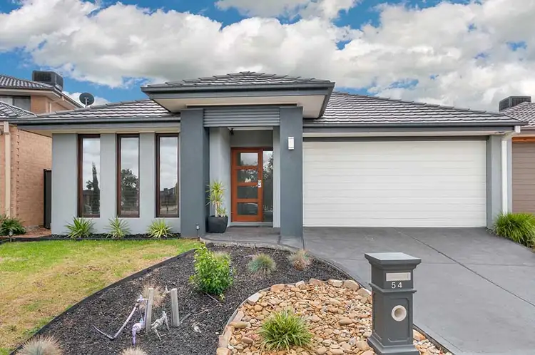 54 Moor Park Drive, Craigieburn VIC 3064