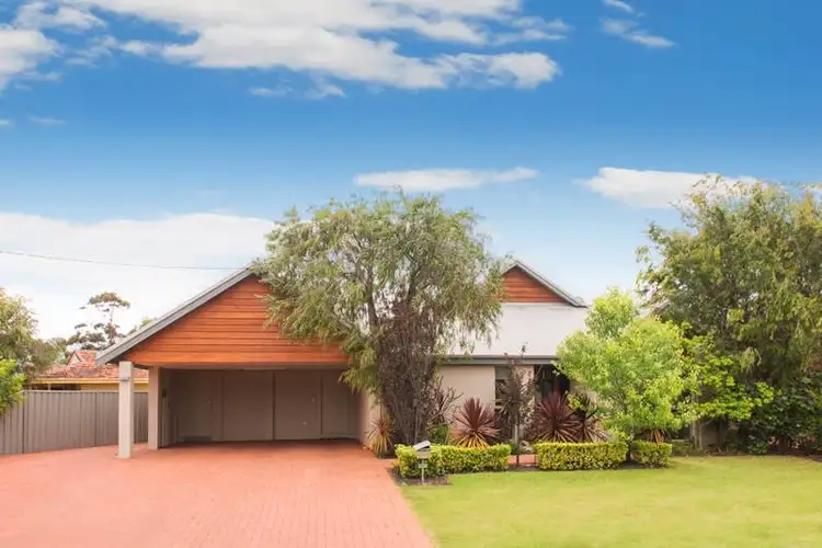 14 Ollis Street, Quindalup WA 6281
