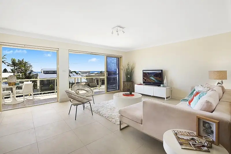 Main view of Homely townhouse listing, 1/104 Ocean View Drive, Wamberal NSW 2260
