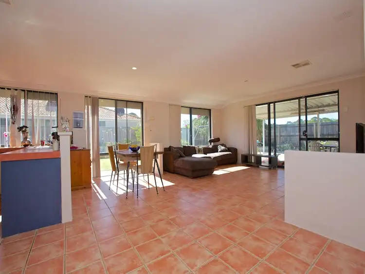 Sixth view of Homely house listing, 2 Vaucluse Crescent, Ellenbrook WA 6069