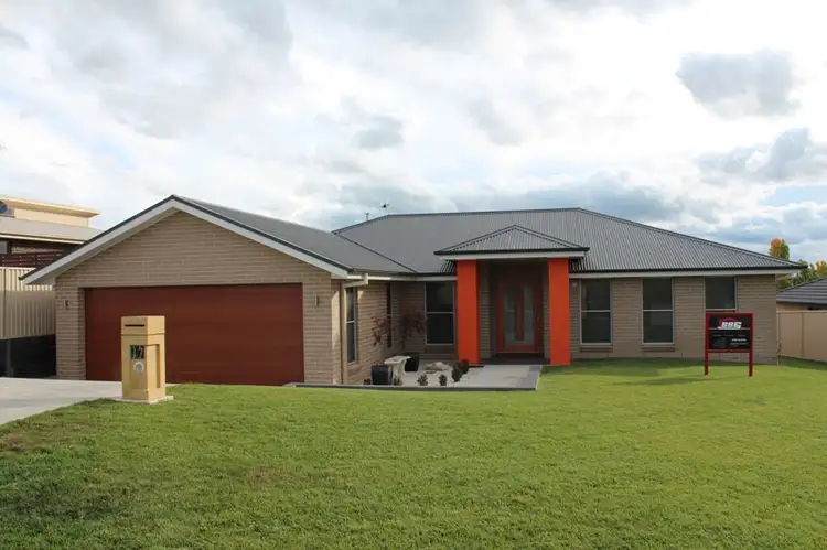 Main view of Homely house listing, 17 Gibsone Drive, Kelso NSW 2795