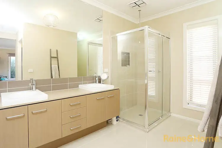 Fourth view of Homely house listing, 10 Fieldstone Crescent, Cranbourne North VIC 3977