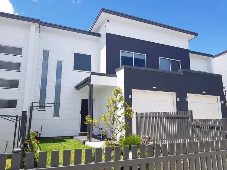24/73 Sovereign Circuit, Glenfield NSW 2167