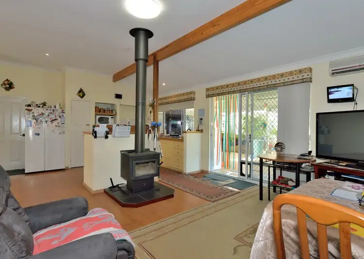 Seventh view of Homely house listing, 15 Silkhurst Crescent, Warnbro WA 6169