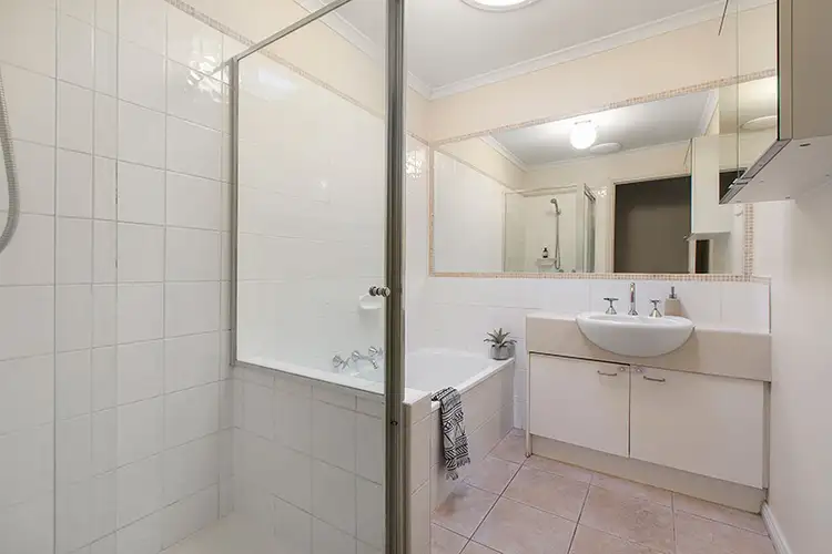 Fifth view of Homely unit listing, 2/6 Chandor Court, Notting Hill VIC 3168