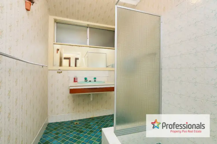 Sixth view of Homely house listing, 18 Barcombe Way, Gosnells WA 6110