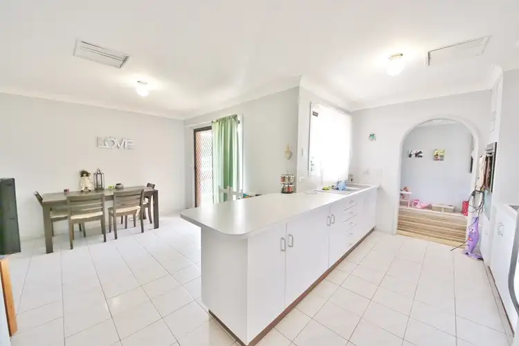 Third view of Homely house listing, 5 Flinders Close, Dubbo NSW 2830