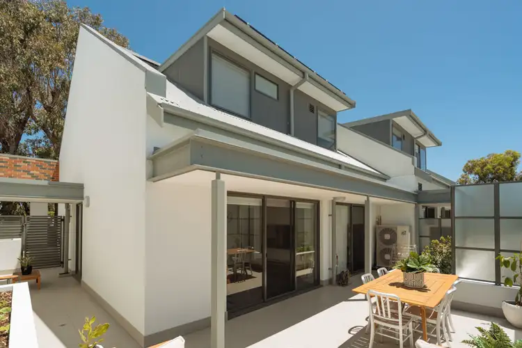 2/359 Oxford Street, Mount Hawthorn WA 6016