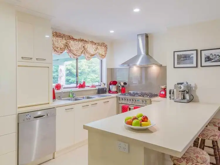 99 Emerald Monbulk Road, Emerald VIC 3782