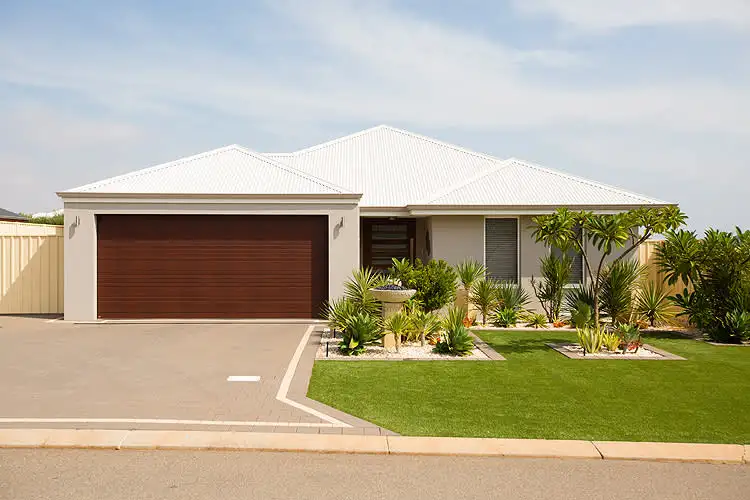 4 Spinnaker Way, Drummond Cove WA 6532
