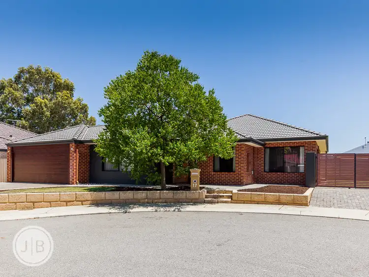 17 Gully Close, High Wycombe WA 6057