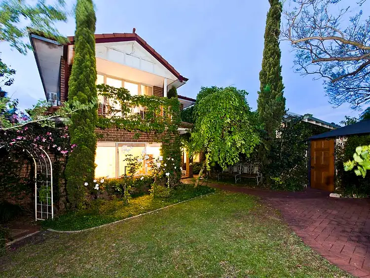 Second view of Homely house listing, 25 Doney Street, Alfred Cove WA 6154