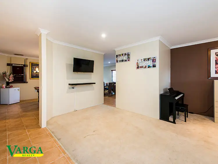 Fifth view of Homely house listing, 2 Bartlett Way, Canning Vale WA 6155