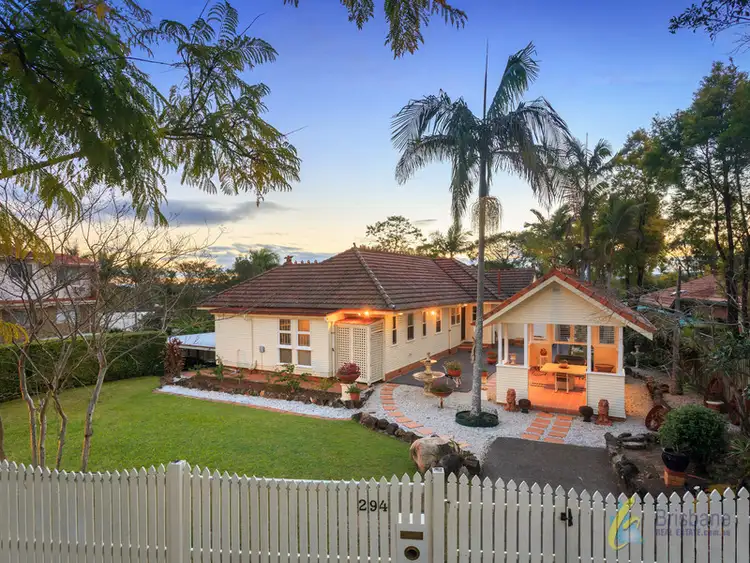 294 Russell Terrace, Chapel Hill QLD 4069