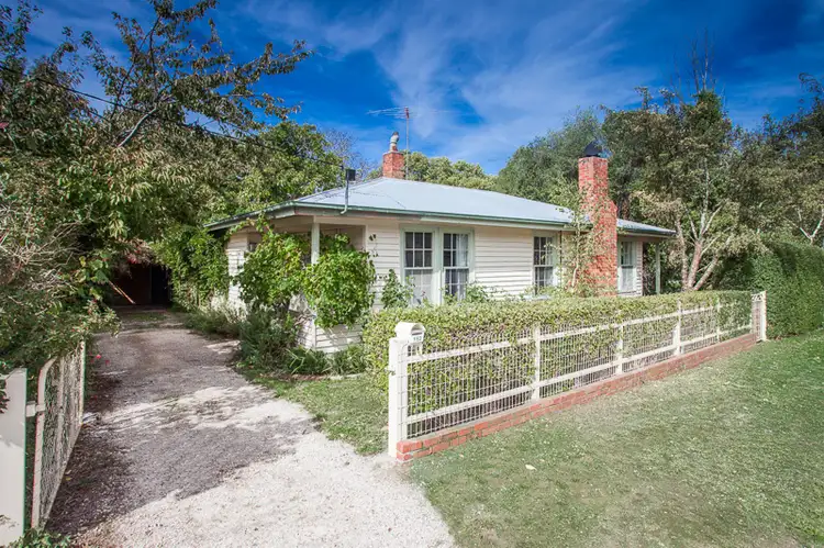 152 Main Street, Romsey VIC 3434