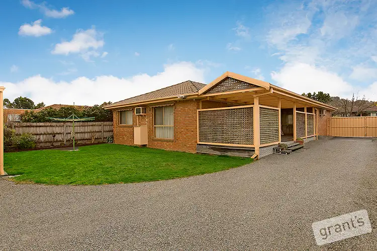 Fifth view of Homely house listing, 3 Lexcen Court, Berwick VIC 3806