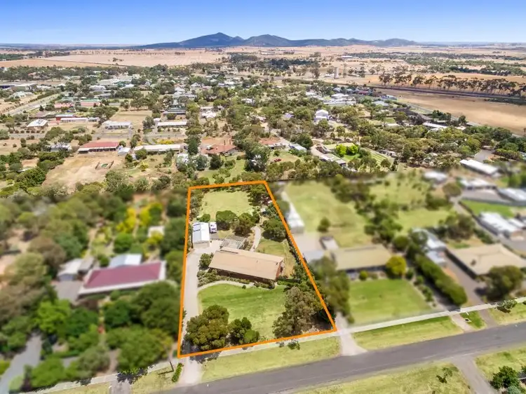 30 McLeans Road, Little River VIC 3211