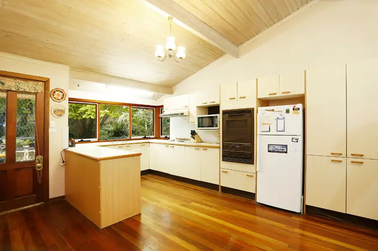 Sixth view of Homely house listing, 2 Burns Place, Burradoo NSW 2576