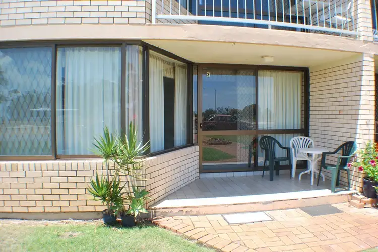 3 92 SCENIC HIGHWAY, Lammermoor QLD 4703