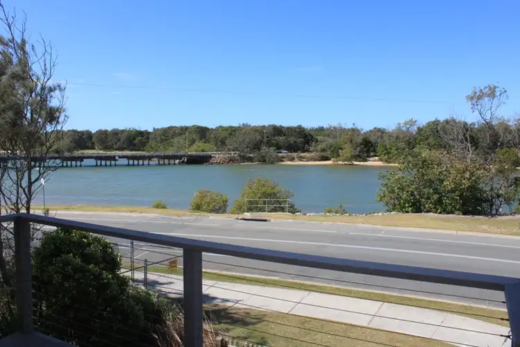 6 / 2- 4 Overall Drive, Pottsville NSW 2489