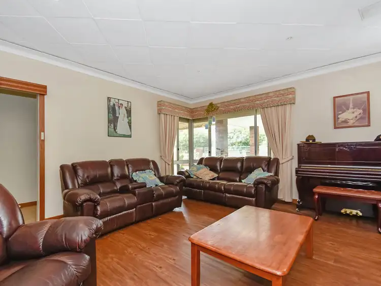 Fourth view of Homely house listing, 25 Hampton Square West, Morley WA 6062