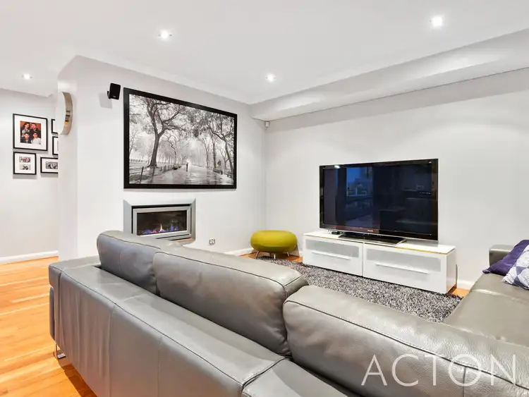 Sixth view of Homely house listing, 32 Newark Turn, North Coogee WA 6163