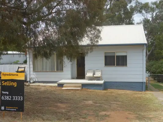8 Musgrave, Young NSW 2594