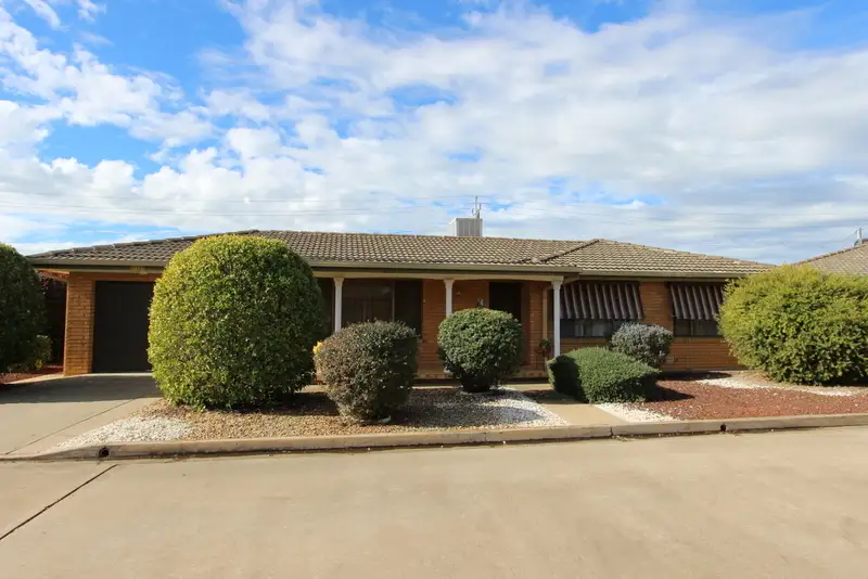 Main view of Homely unit listing, 2/167 Baker Street, Temora NSW 2666
