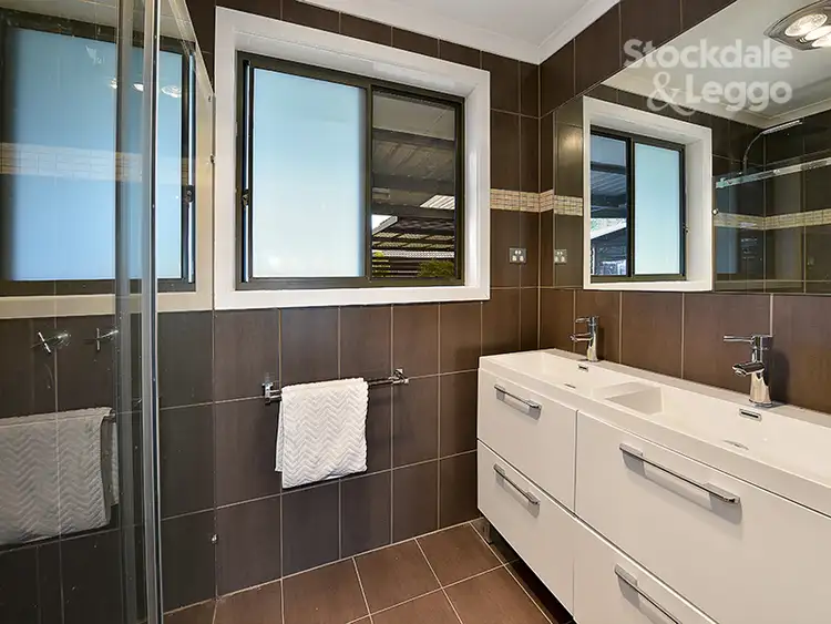Sixth view of Homely house listing, 10 Calshot Grove, Gladstone Park VIC 3043