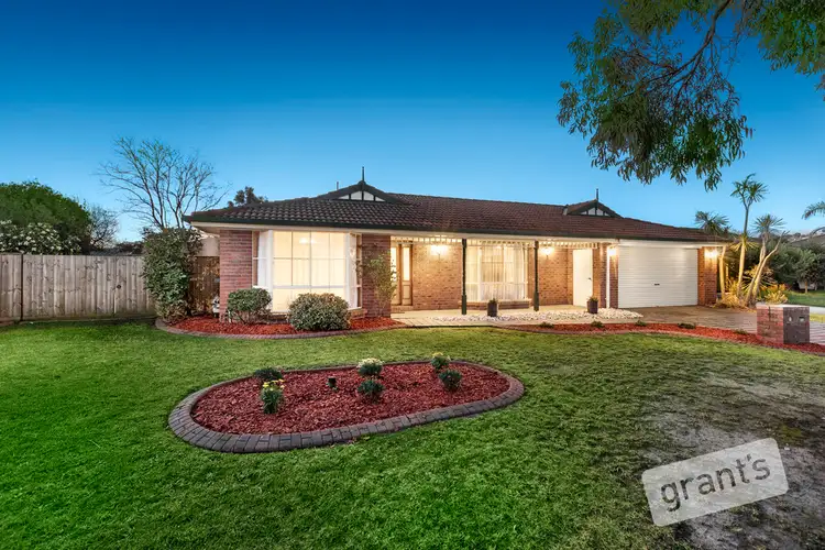 2 Jan Maree Court, Pakenham VIC 3810