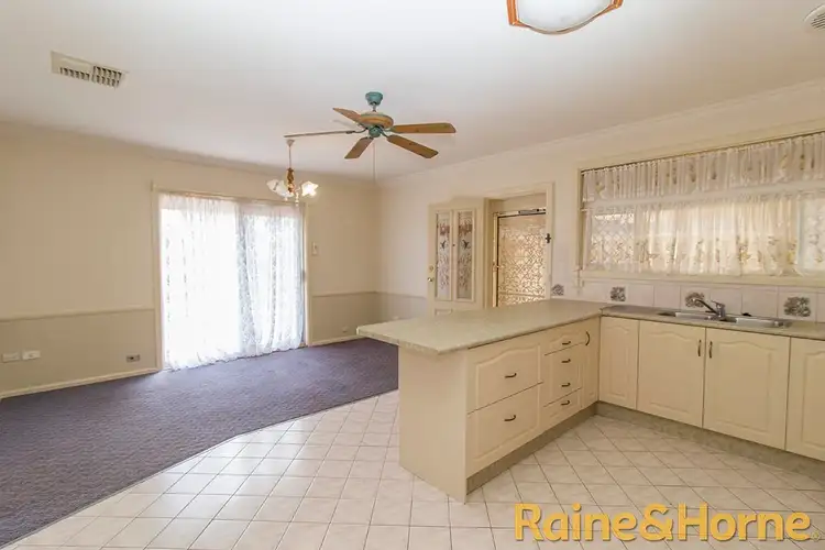 6 Villiers Avenue, Dubbo NSW 2830