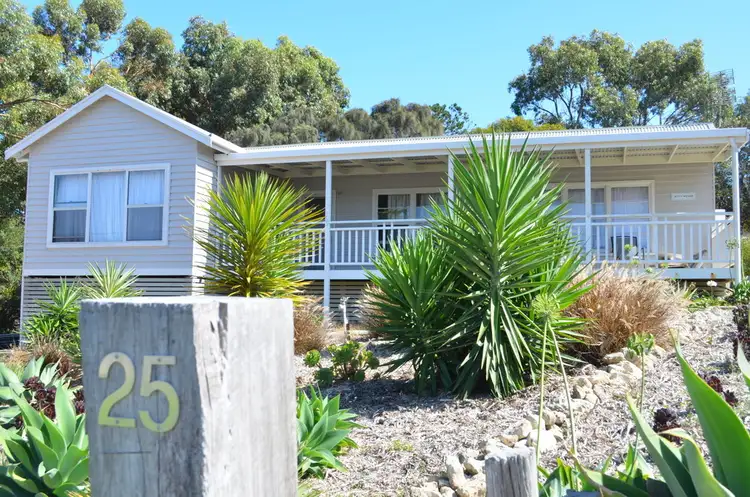 25 Main Road, Robe SA 5276