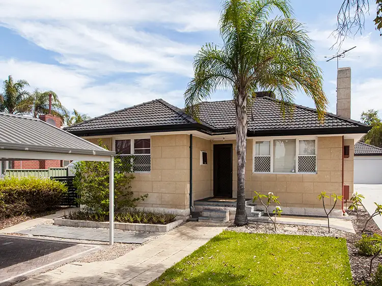 19 Teaguer Street, Wilson WA 6107