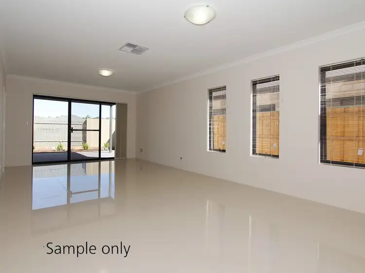 7/6431 Redstone Trail, Ellenbrook WA 6069