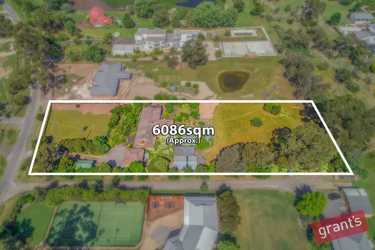 16 Oaks Court, Lysterfield South VIC 3156