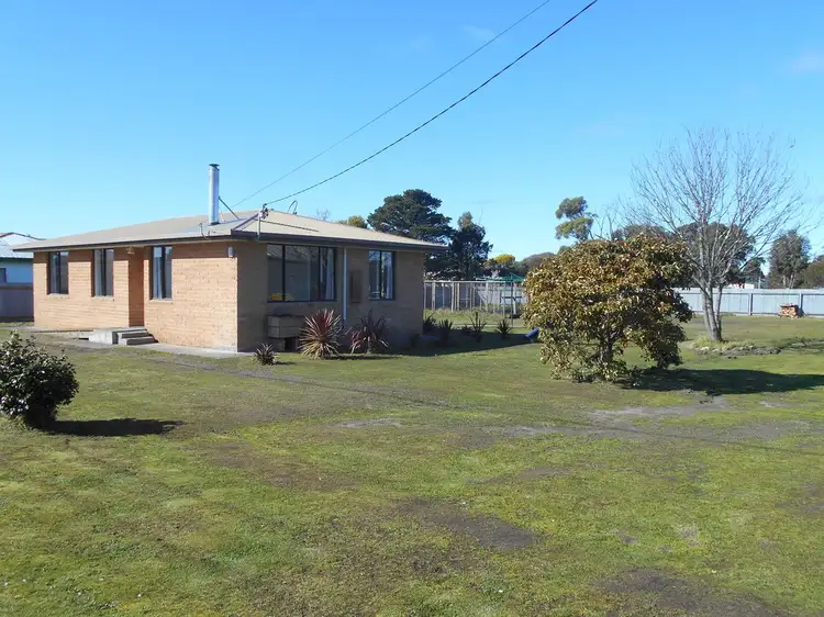 8 Victoria Street, Triabunna TAS 7190