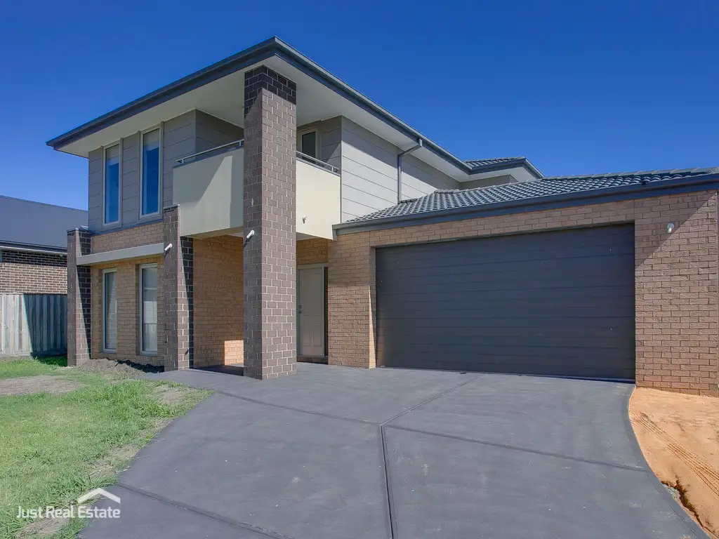 Main view of Homely house listing, 5 Bridge Walk, Narre Warren North VIC 3804