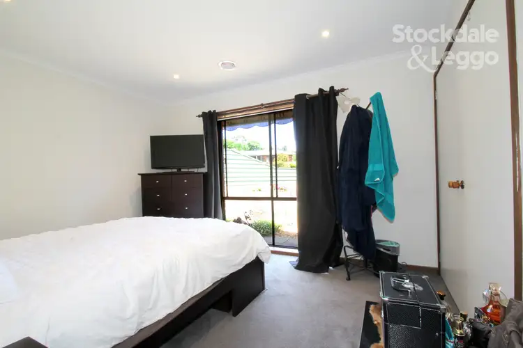 Seventh view of Homely house listing, 2 James Court, Leongatha VIC 3953