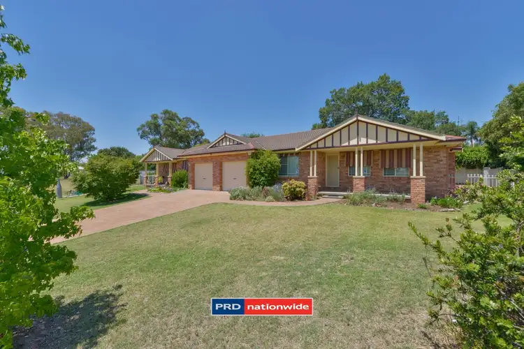 Main view of Homely semi-detached listing, 20 Bryan Street, Tamworth NSW 2340