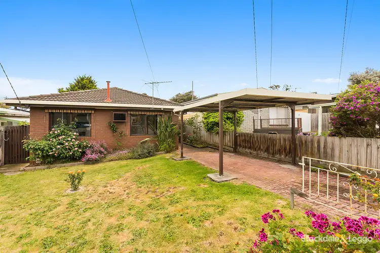 192 Eighth Avenue, Rosebud VIC 3939
