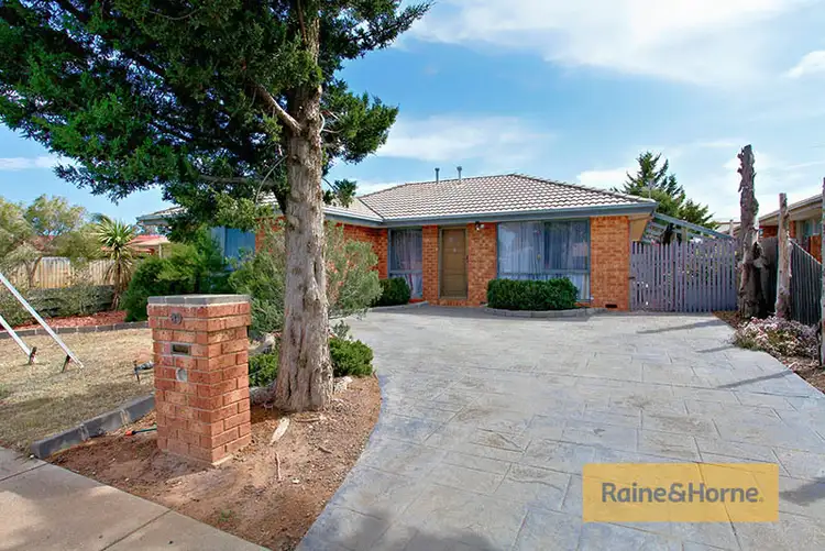69 Mowbray Crescent, Kurunjang VIC 3337