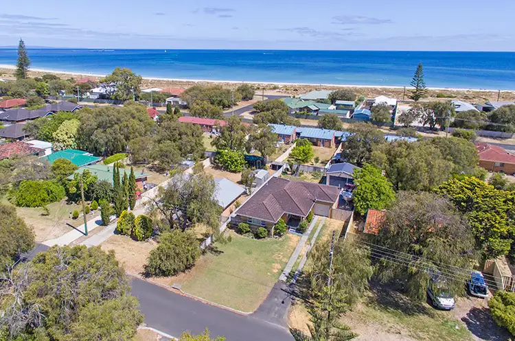 Second view of Homely house listing, 29 Moylan Way, Geographe WA 6280