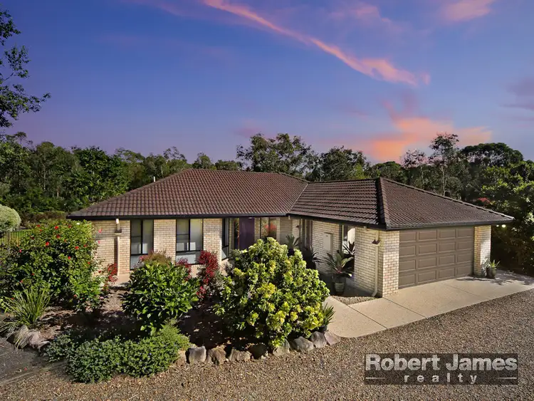 11 Honey Gem Place, Cooroibah QLD 4565