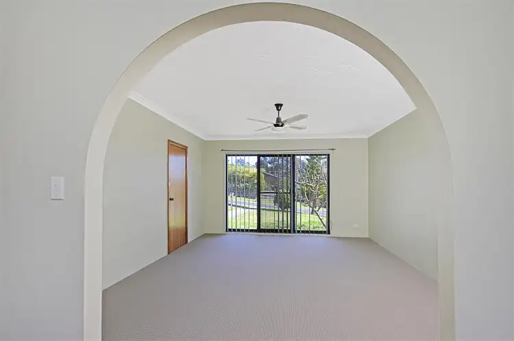 Fifth view of Homely house listing, 2/72 Surf Beach Avenue, Surf Beach NSW 2536
