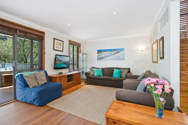 27 Tatiara Crescent, North Narrabeen NSW 2101