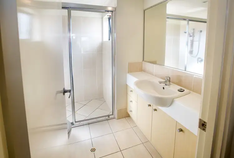 Seventh view of Homely unit listing, 3/33 Humpybong Esplanade, Redcliffe QLD 4020