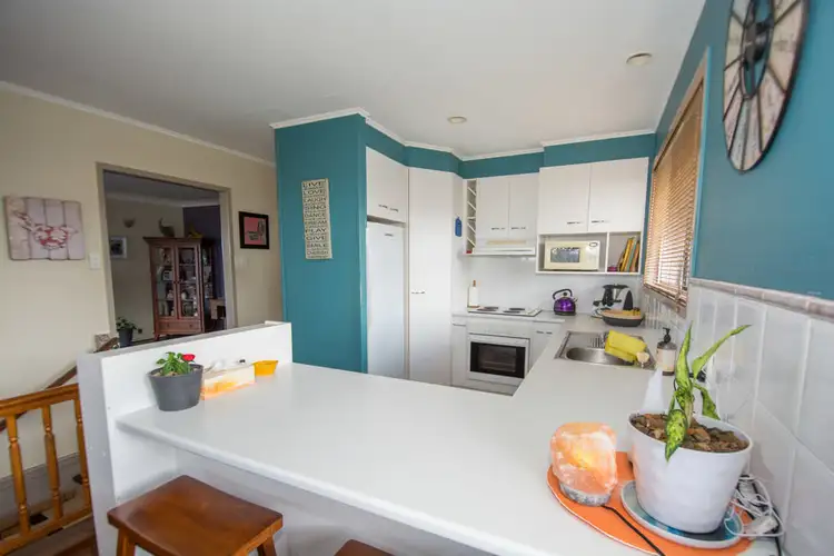 15 Limpus Crescent