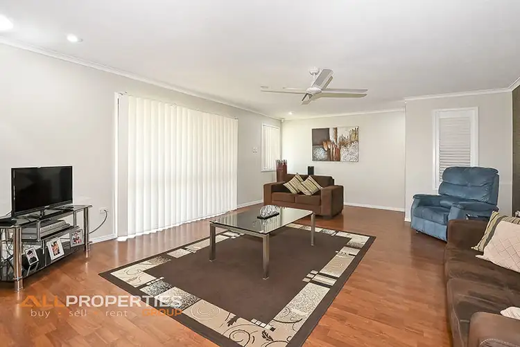 Fifth view of Homely house listing, 3 CYGNUS CT, Regents Park QLD 4118