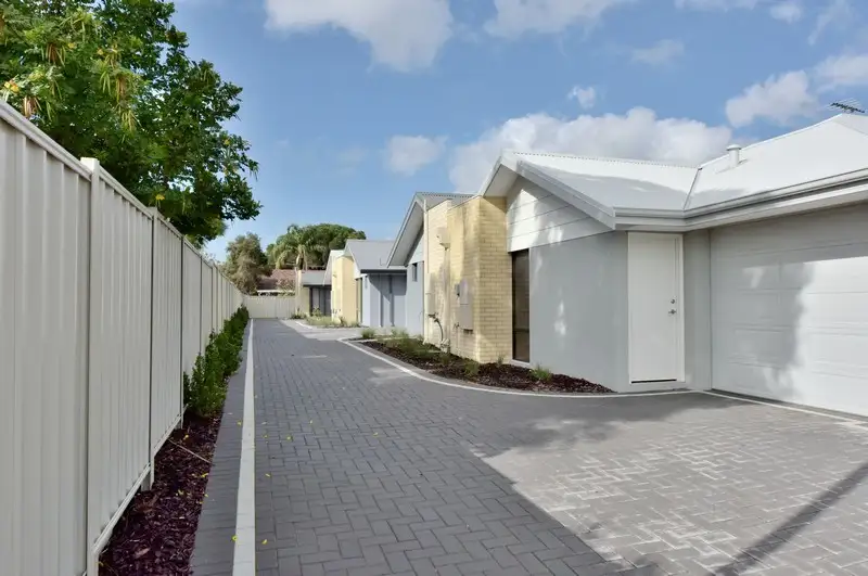 Main view of Homely house listing, 2/4 Balfour Road, Swan View WA 6056
