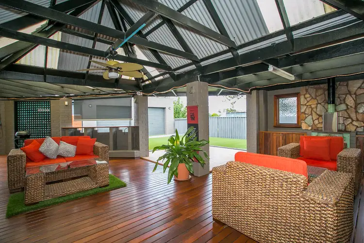 16 Sandleford Way, Morley WA 6062